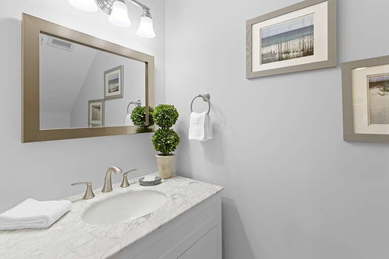 Beachwalk Villas 5118 Half Bath