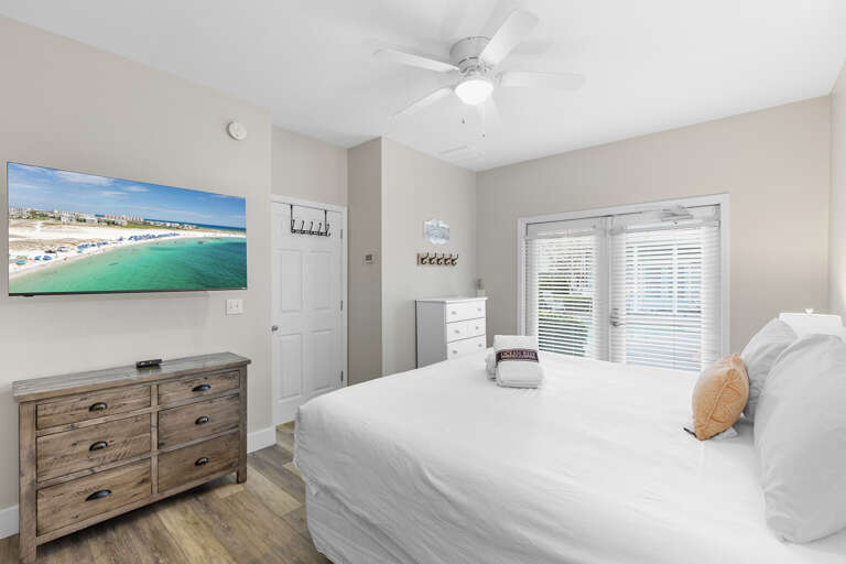 Coastal Fantasea Guest House Guest Bedroom
