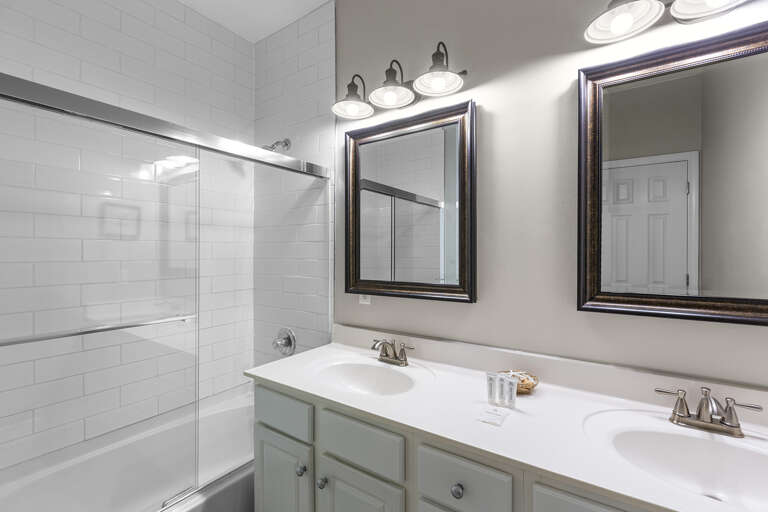 Coastal Fantasea Master Bathroom