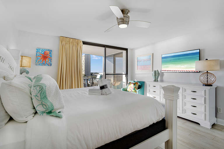 Mainsail 472 Master Bedroom Alt