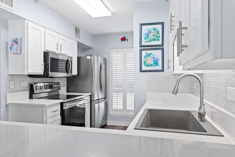 Mainsail 352 Kitchen Alt