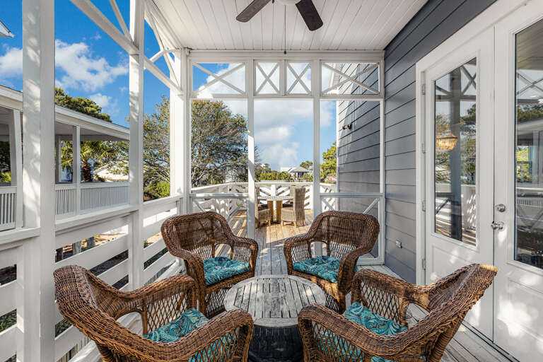 Buddy Street Retreat Balcony