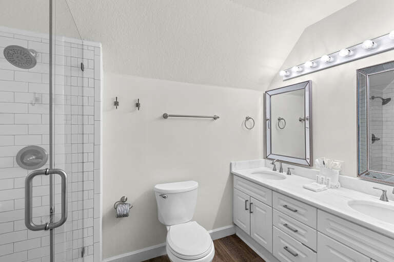 Buddy Street Retreat Guest Bathroom 3