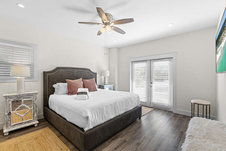 Buddy Street Retreat Guest Bedroom