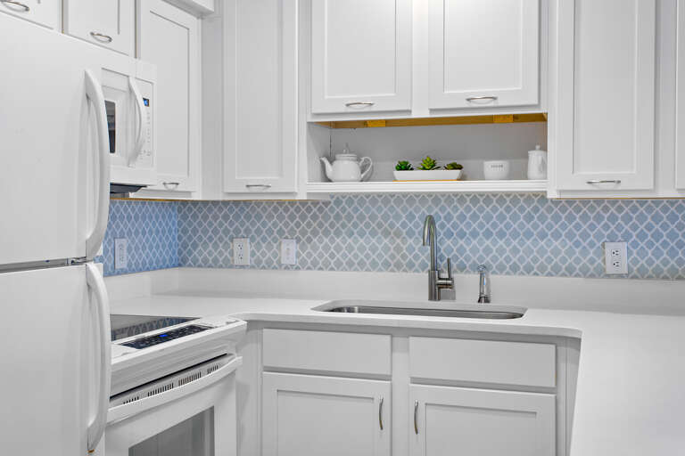 Crystal Sands 114A Kitchen Alt