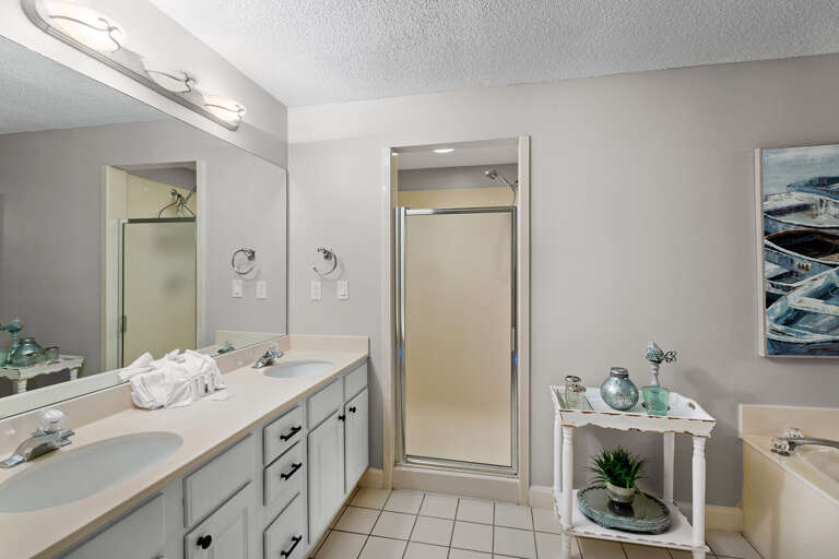 Tides 304 Master Bathroom Tides 304 Master Bathroom