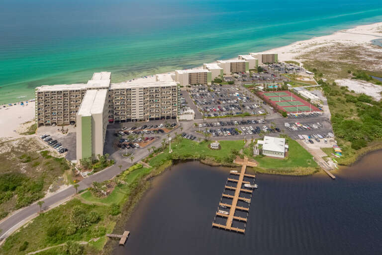 20-PINNACLE-PORT-DRONE-TO-BEACH 20-PINNACLE-PORT-DRONE-TO-BEACH