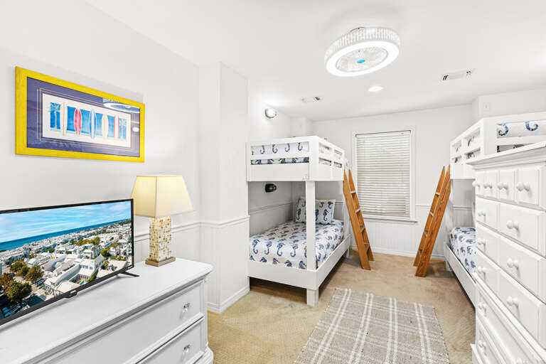 SPF 30A Guest Bedroom 2 SPF 30A Guest Bedroom 2