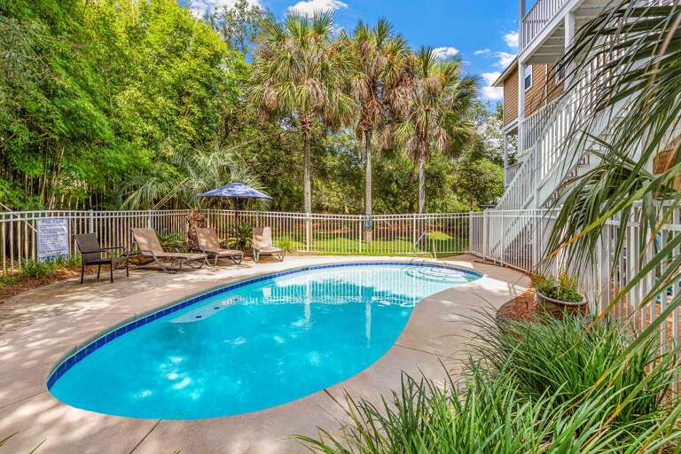 SPF 30A Pool SPF 30A Pool