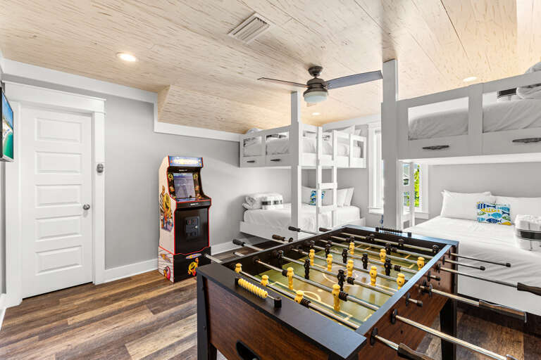 Salty Stingray Bunk Room Alt
