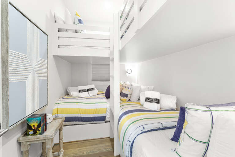 Magnolia Manor Bunk Room