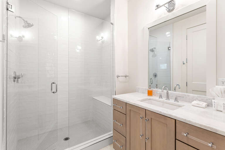 Magnolia Manor Guest Bathroom 3