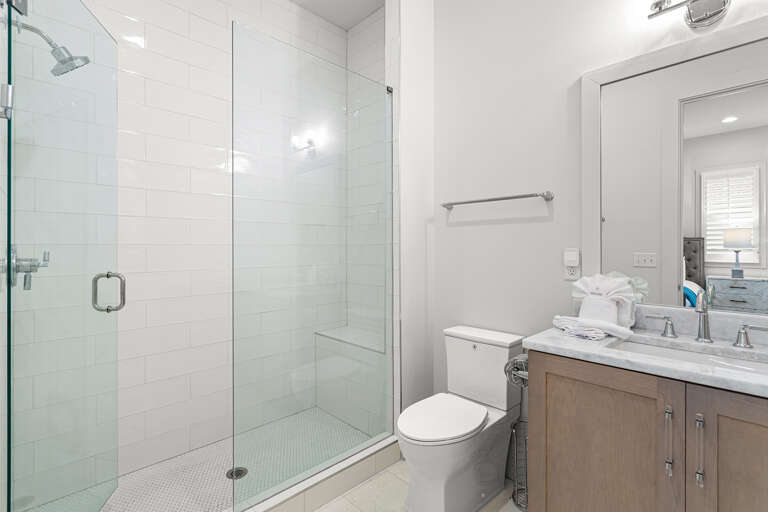 Magnolia Manor Guest Bathroom