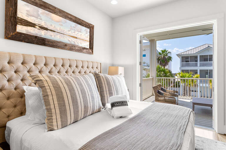 Magnolia Manor Guest Bedroom Alt