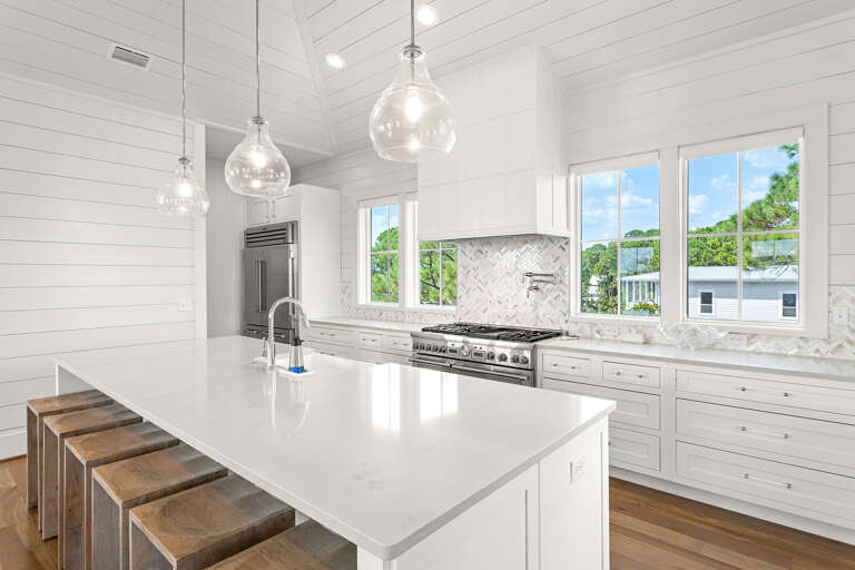 Magnolia Manor Kitchen Alt