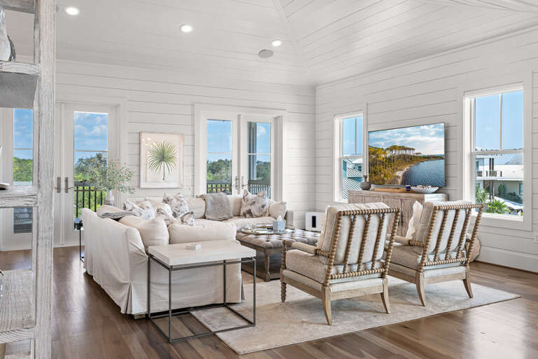 Magnolia Manor Living Room Alt