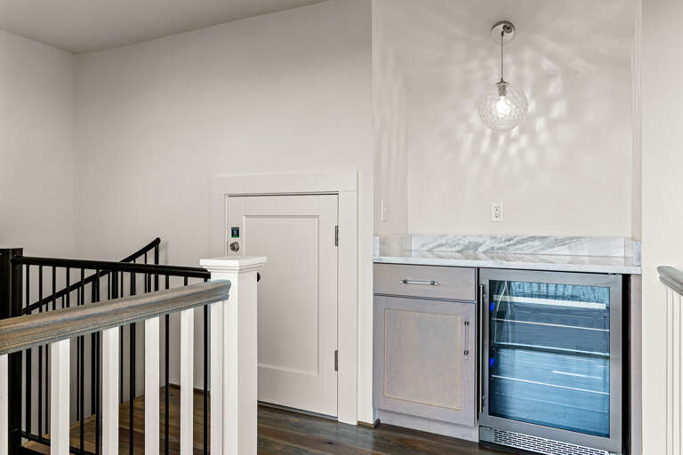 Magnolia Manor Wet Bar