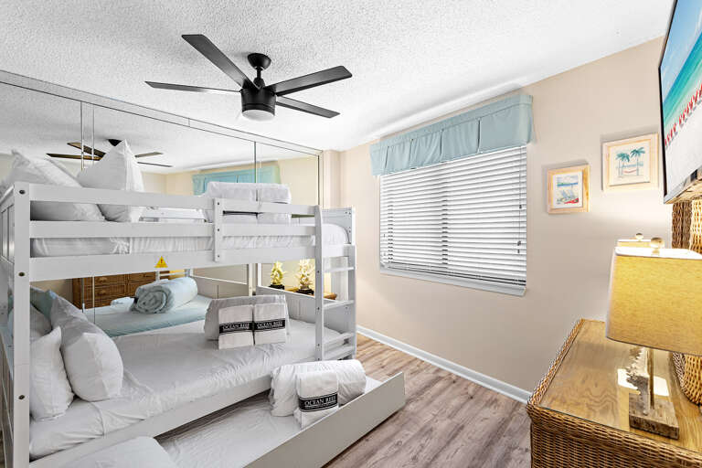 Mainsail 268 Bunk Room