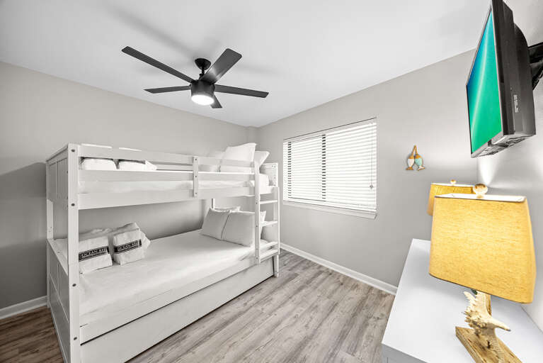 Mainsail 268 Guest Bedroom