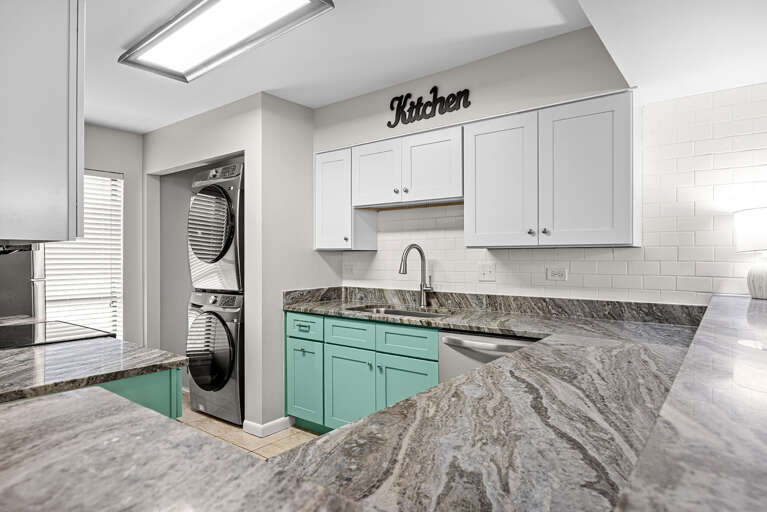 Mainsail 268 Kitchen Alt 2