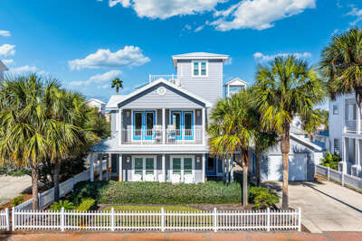 Gulfside Getaway Exterior