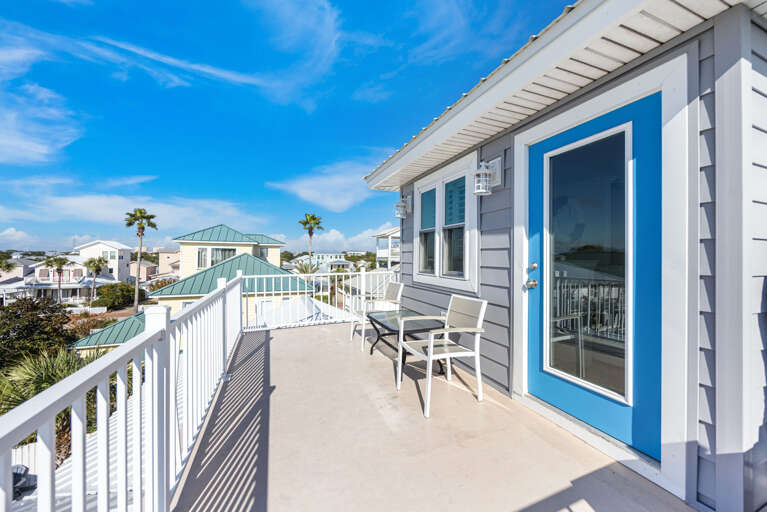 Gulfside Getaway Upper Balcony Alt