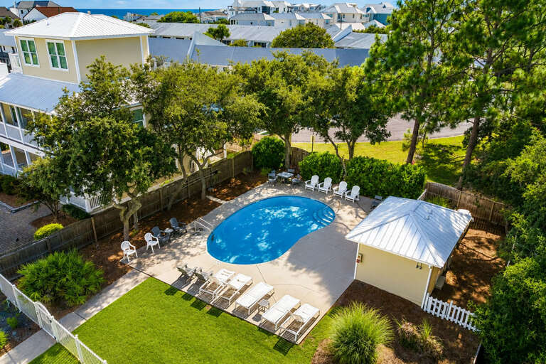 Gulf-Mist-Community-Pool