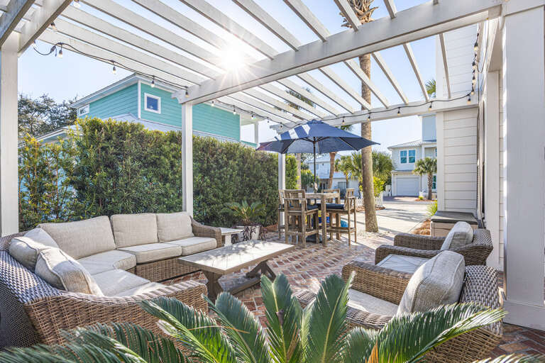 Sunny Seagrove Patio Alt