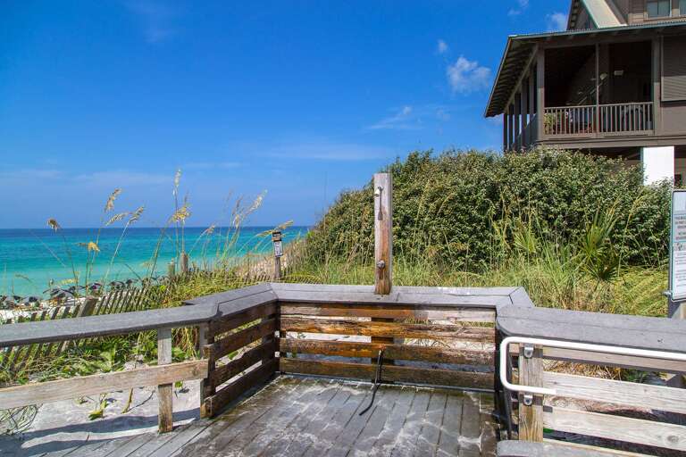 Blue-Mountain-Beach-Outdoor-Shower