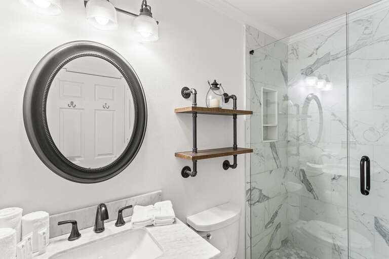 Turquoise Turtle Cottage Guest Bathroom