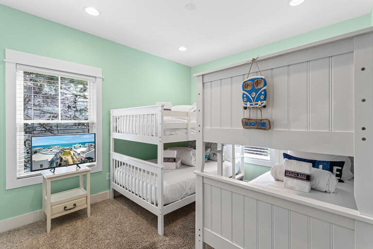 Salty Seahorse Cottage Bunk Room