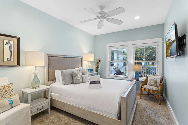 Salty Seahorse Cottage Guest Bedroom