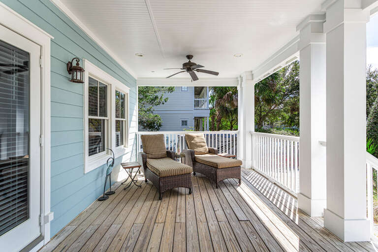 Salty Seahorse Cottage Porch Alt 2