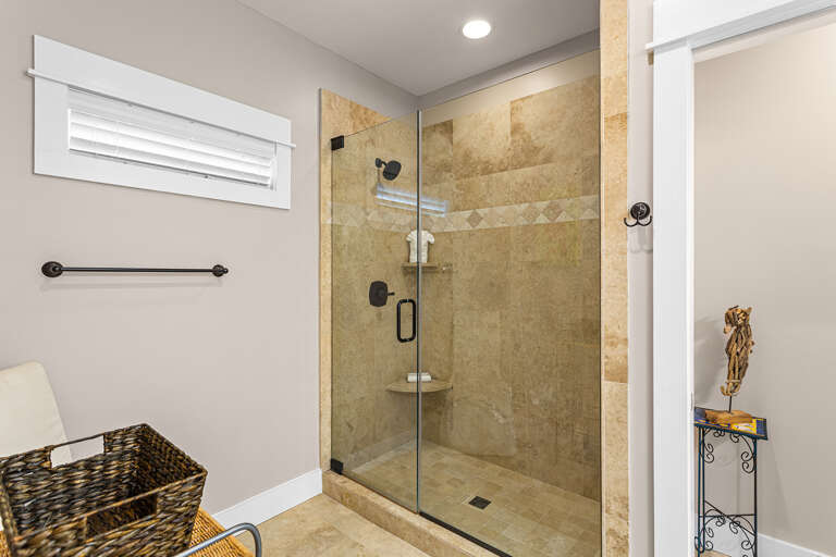 Salty Seahorse Cottage Primary Bathroom Alt