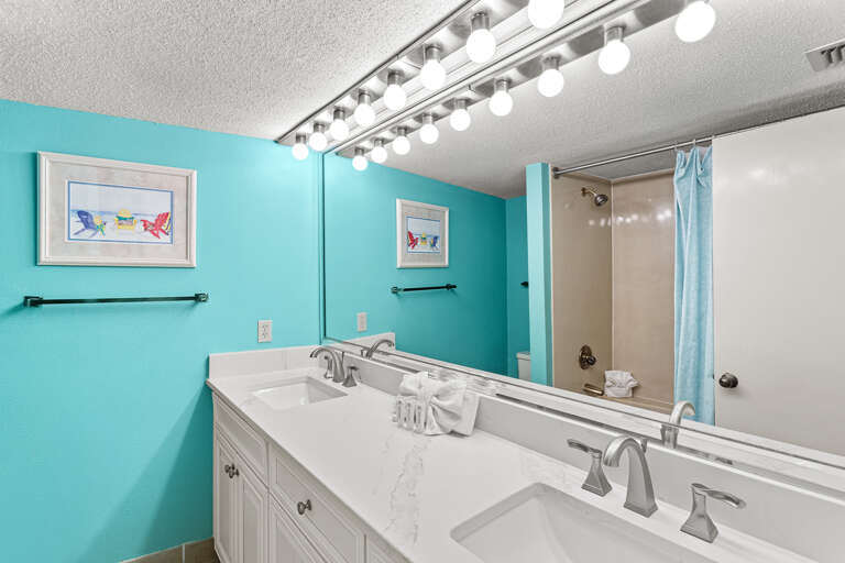 Edgewater 306 Primary Bathroom