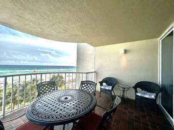 7913005d-a124-4684-bffa-360143e57ca3