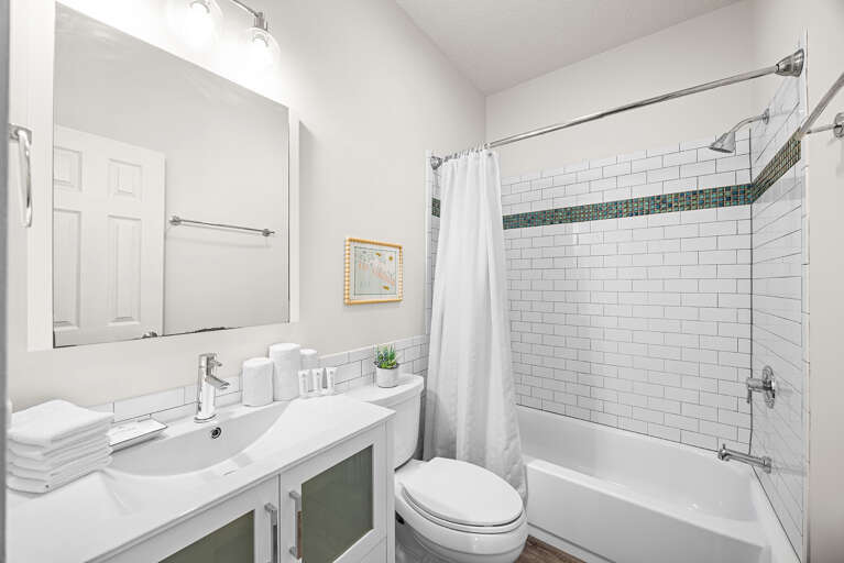 Grayt Haven Guest Bathroom 3