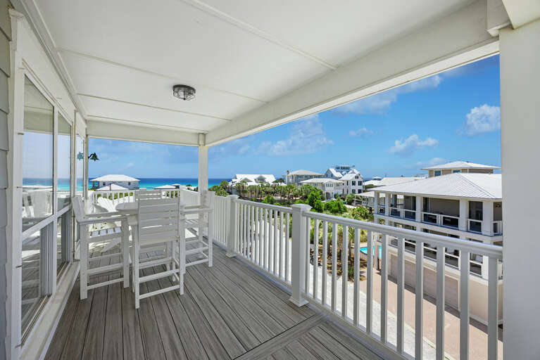 Grayt Haven Balcony Alt