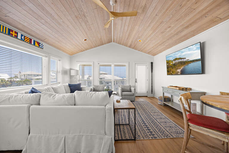 Grayt Haven Loft Alt