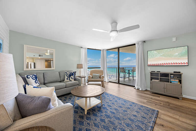 Mainsail 273 Living Room