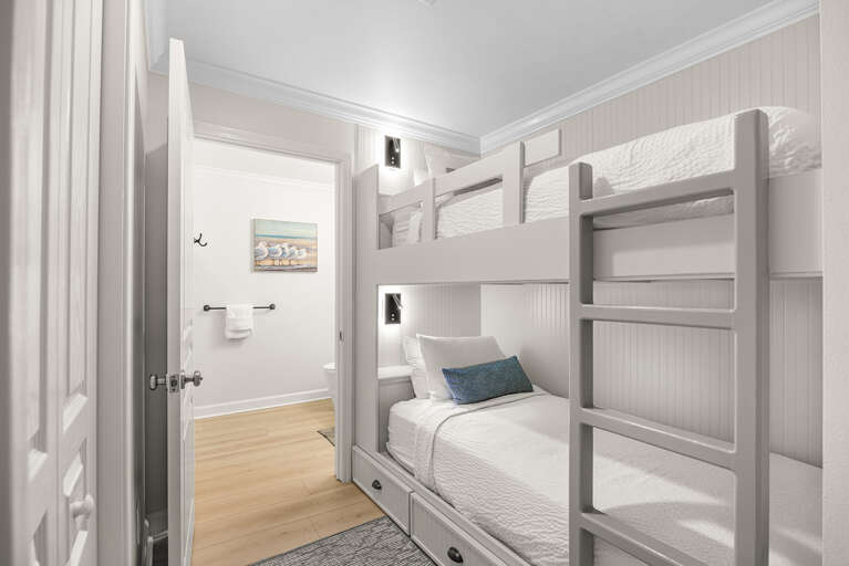 Beach Resort 210 Bunks