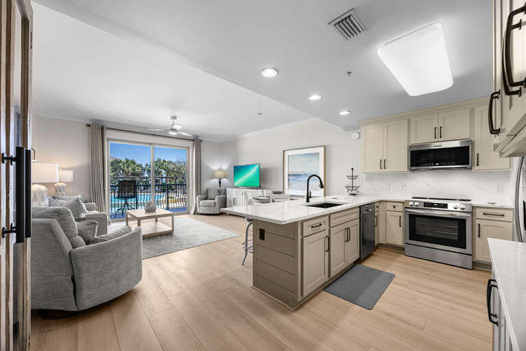 Beach Resort 210 Kitchen Alt 2