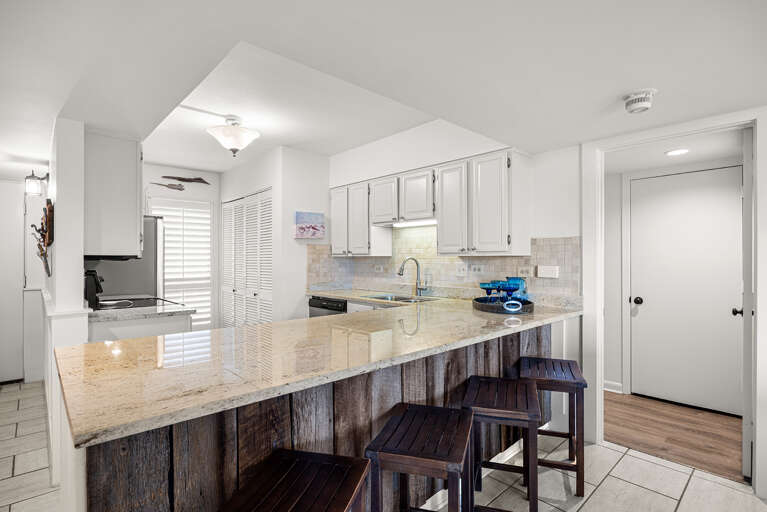 Mainsail 322 Kitchen