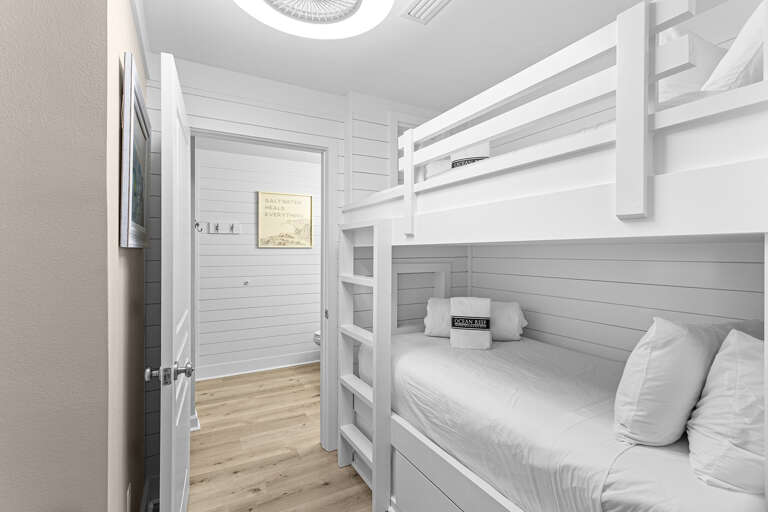 Beach Resort 401 Bunks