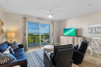 Beach Resort 401 Living Room