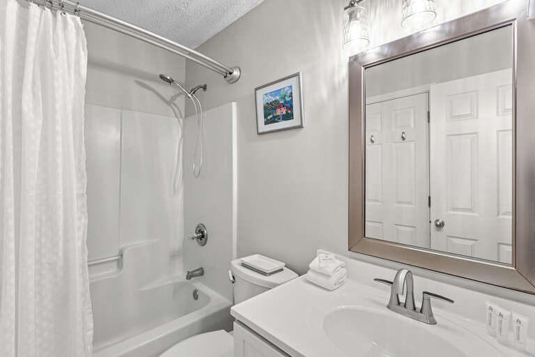 Gulf Place Caribbean 114 Guest Bathroom