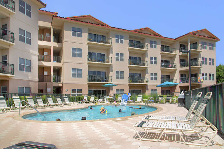 Emerald Waters Community Pool