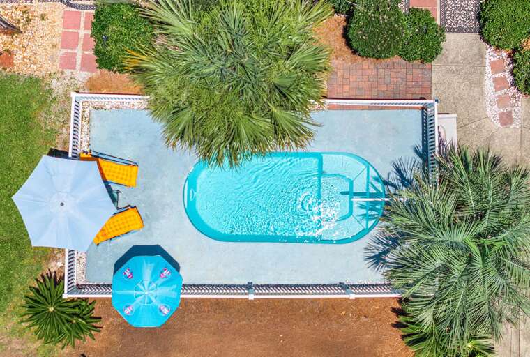Life Is Good Pool Overhead
