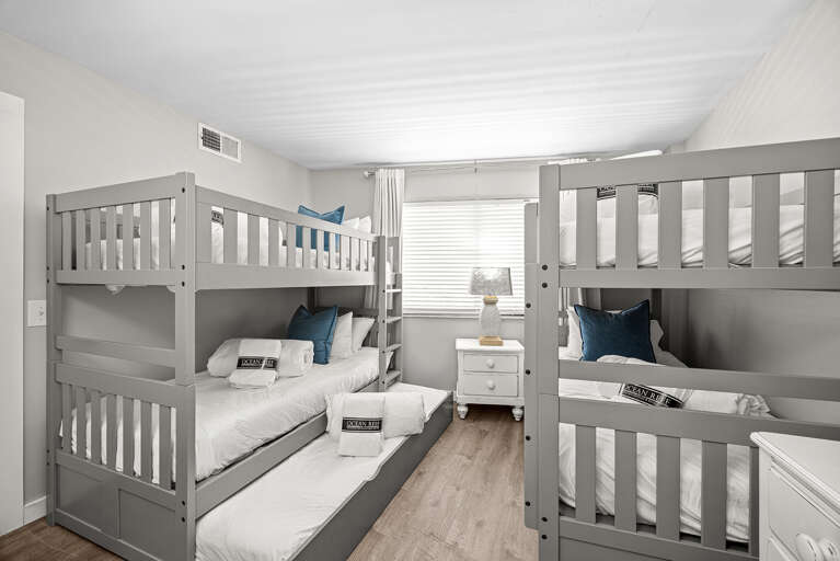 Mainsail 176 Bunk Room Alt