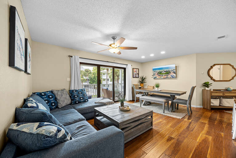 Beachwood Villas 12E Living Room